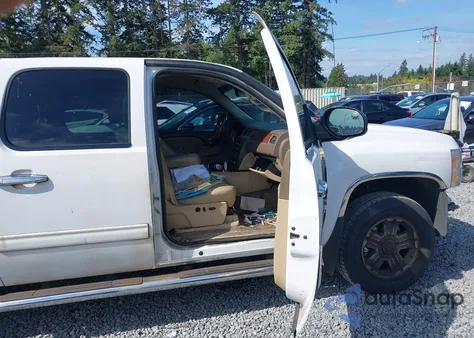 2013 Chevrolet Silverado 1500 Ltz z USA, uszkodzony, nr VIN 3GCPKTE78DG169636